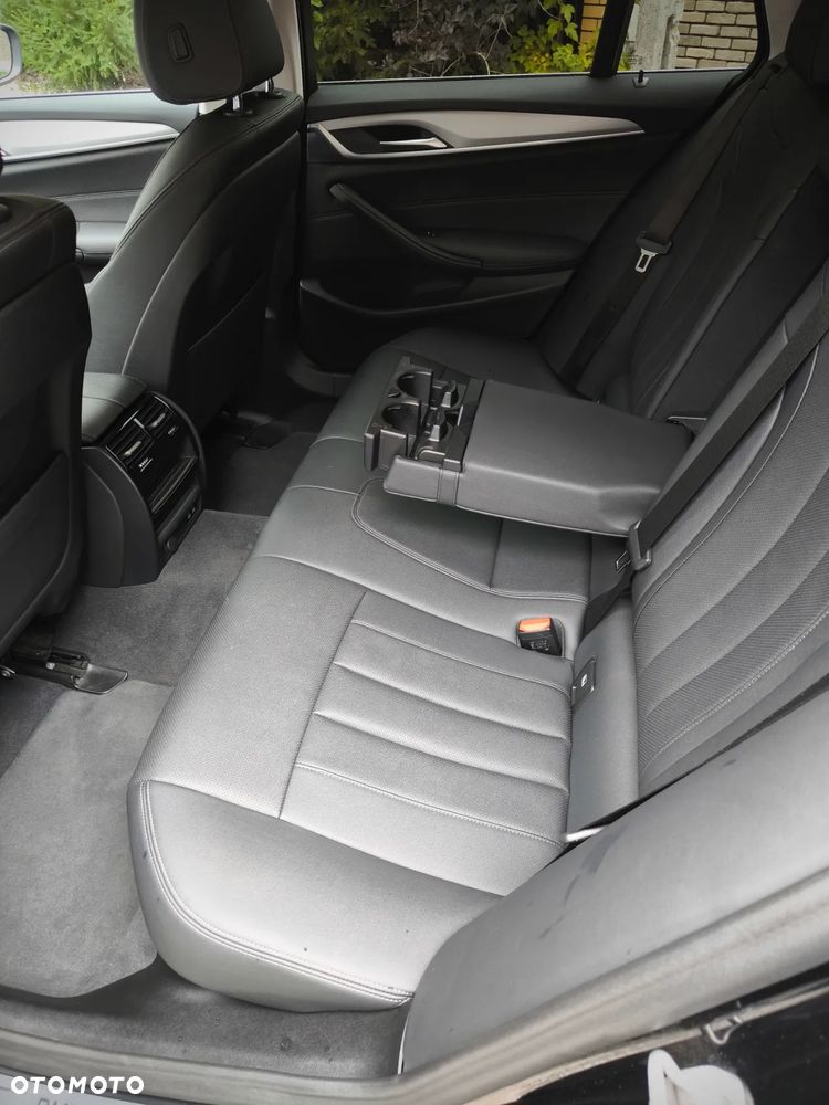 BMW Seria 5 - 26