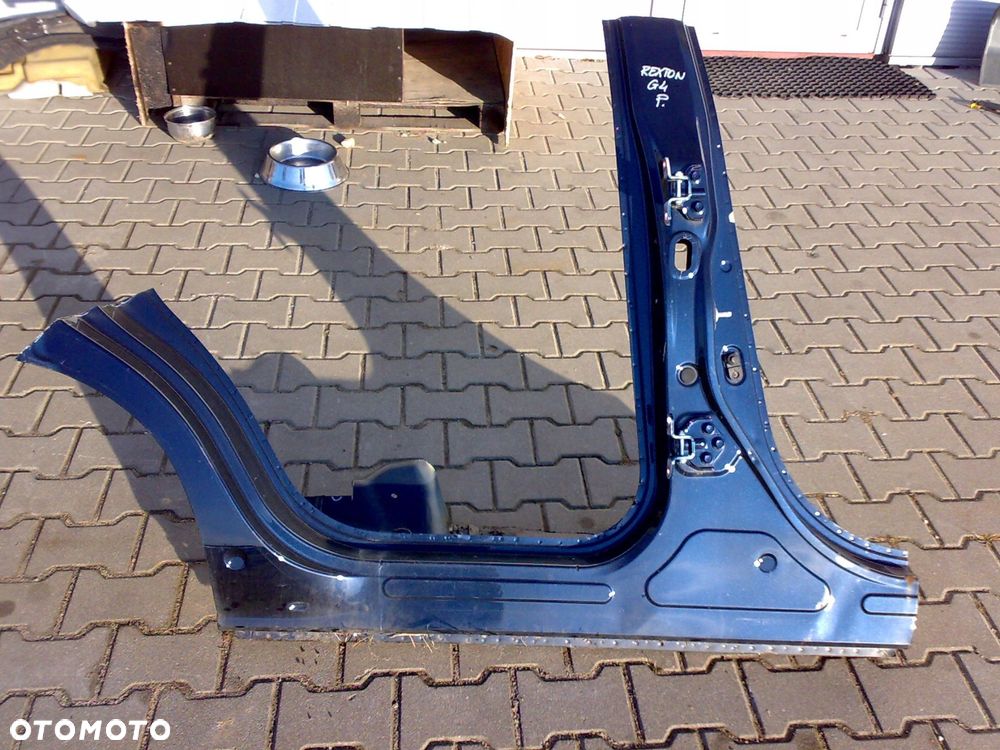 ssangyong rexton g4 2017 2021 próg słupek bok prawy nadkole - 3