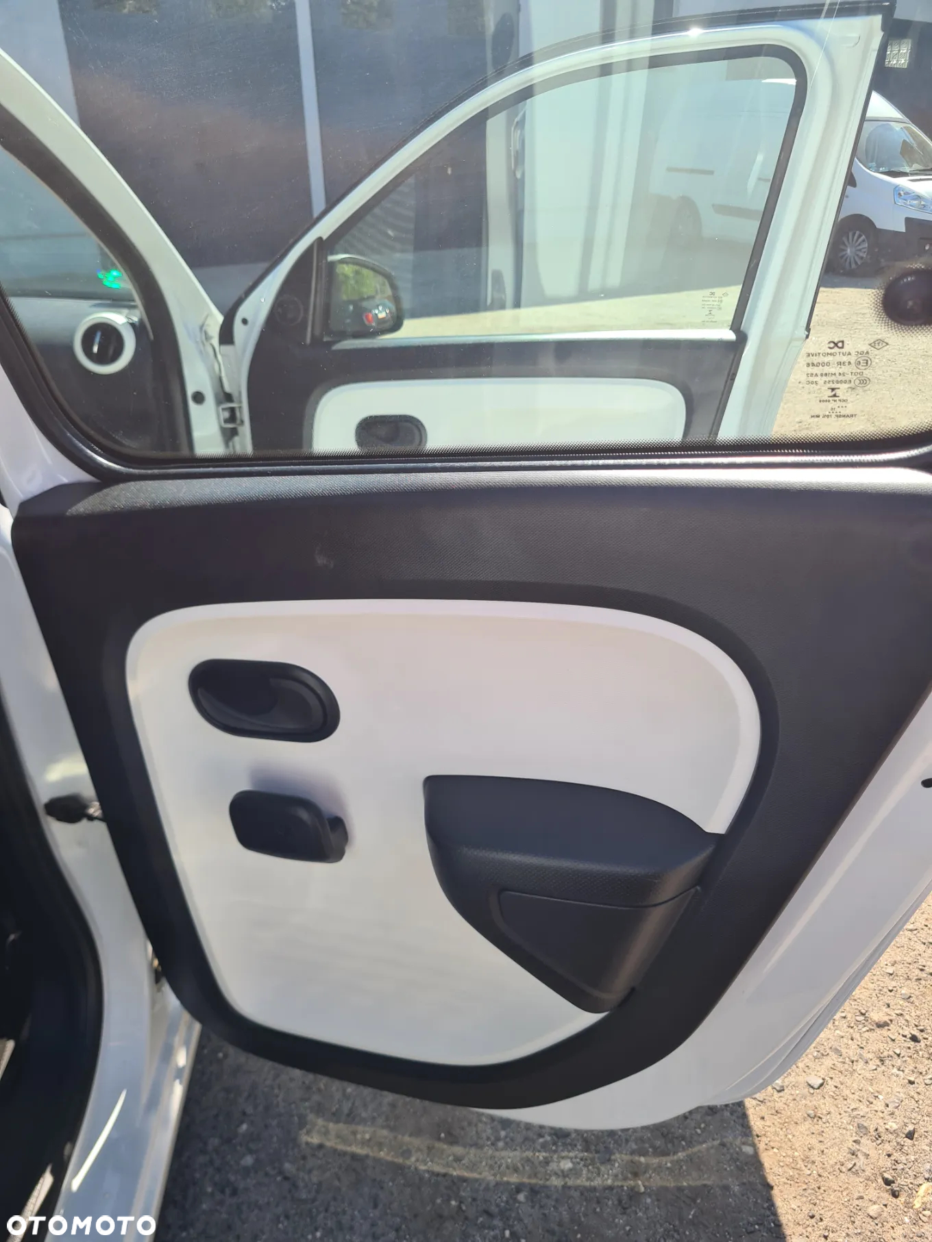 Renault Twingo - 23