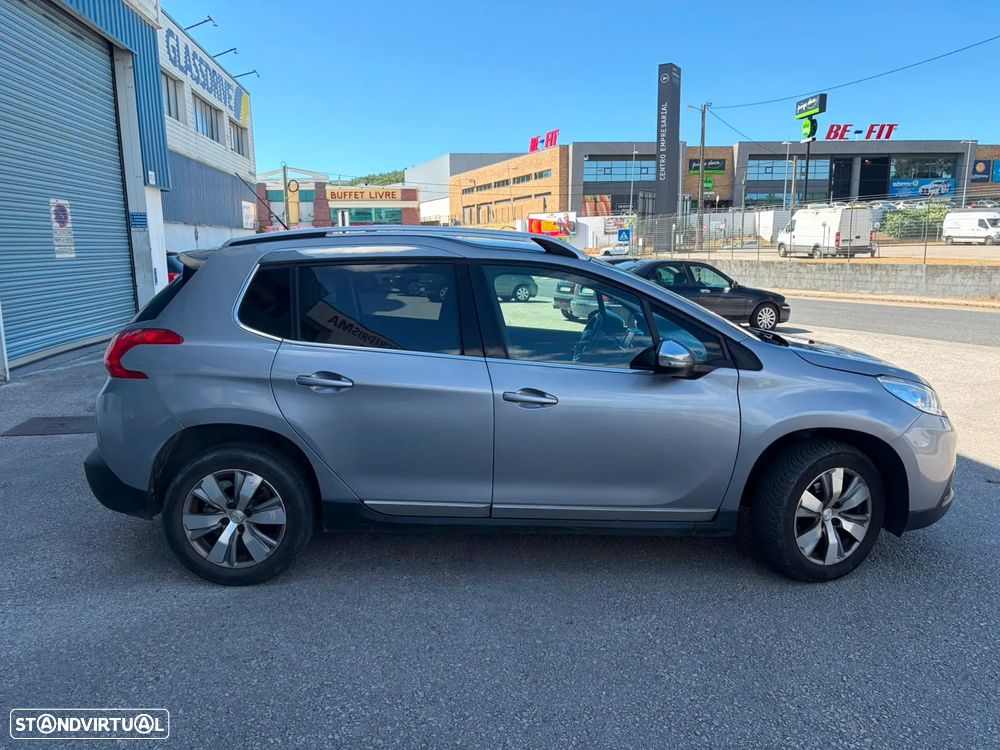 Peugeot 2008 1.6 BlueHDi Allure - 9