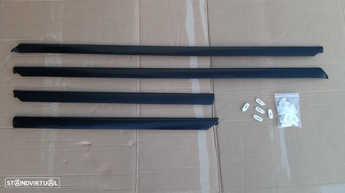 Jogo de 4 frisos + clips fixação para Audi A4 B5 1994-2000 NOVO - 1