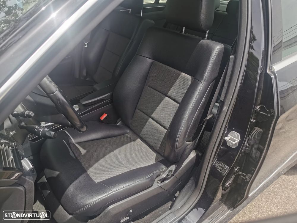 Mercedes-Benz E 250 CDI Avantgarde BlueEfficiency Auto. - 4