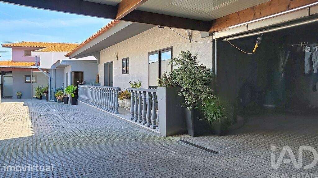Moradia geminada T4 em Avanca de 140 m2 - Grande imagem: 2/25