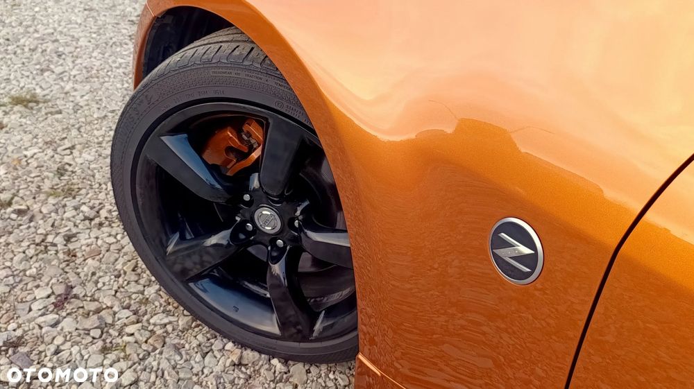 Nissan 350 Z - 18