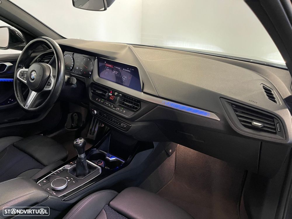 BMW 116 d Pack Desportivo M - 14