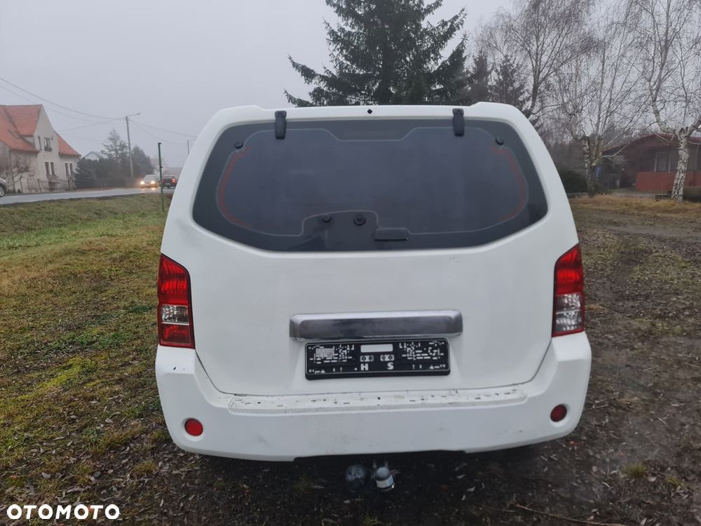 Nissan Pathfinder 2.5 DCi Comfort - 6
