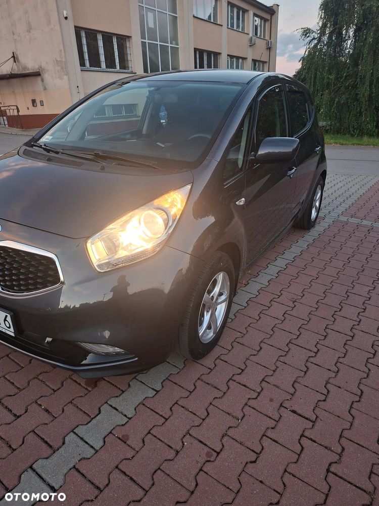 Kia Venga - 4