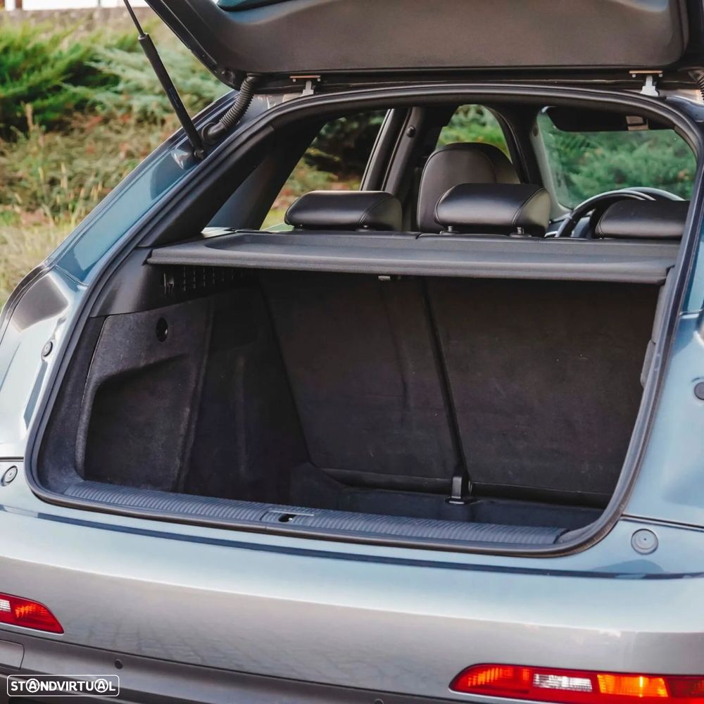 Audi Q3 2.0 TDI Business Line S-line - 52