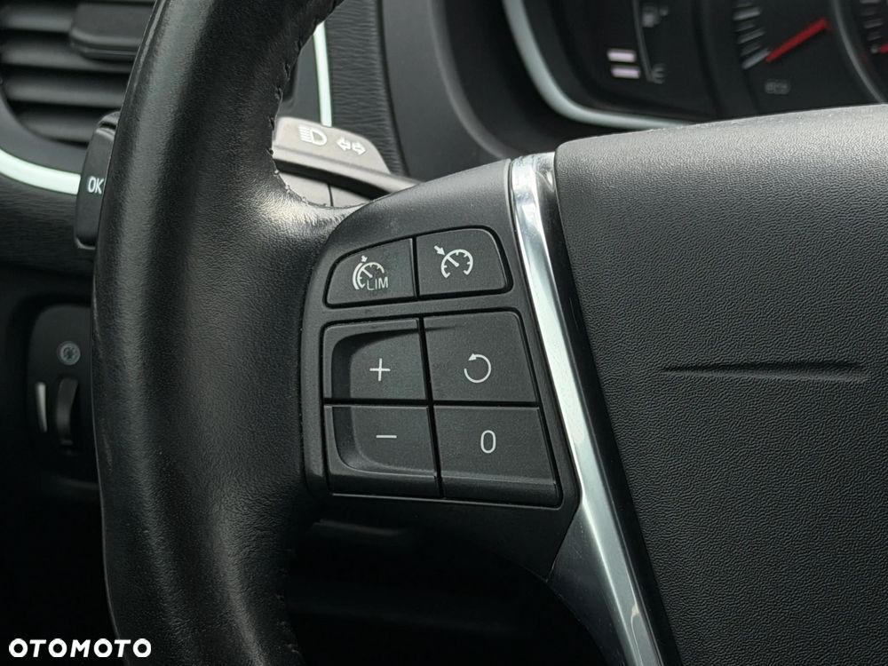 Volvo V40 Cross Country D3 Summum - 22