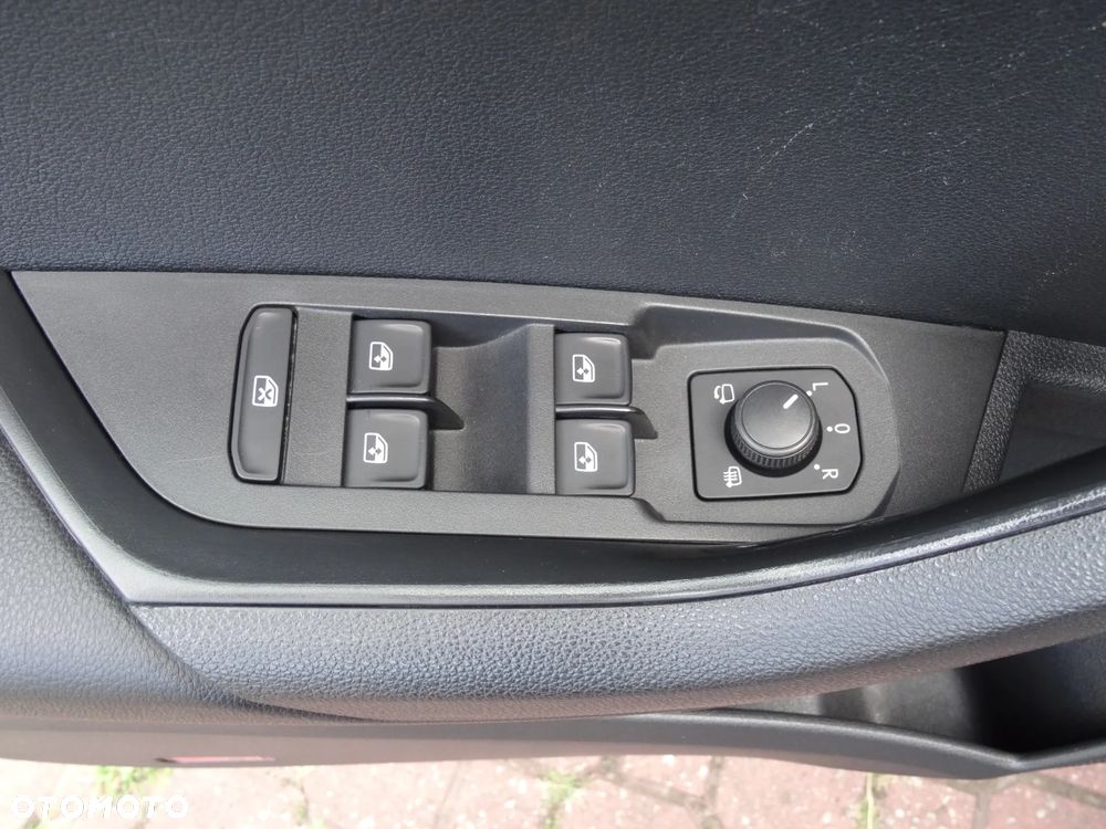 Skoda Karoq 1.5 TSI Ambition - 25