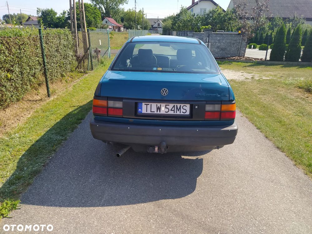 Volkswagen Passat Variant 1.6 CL - 7
