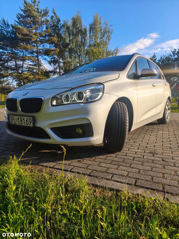 BMW Seria 2 220d xDrive - 1