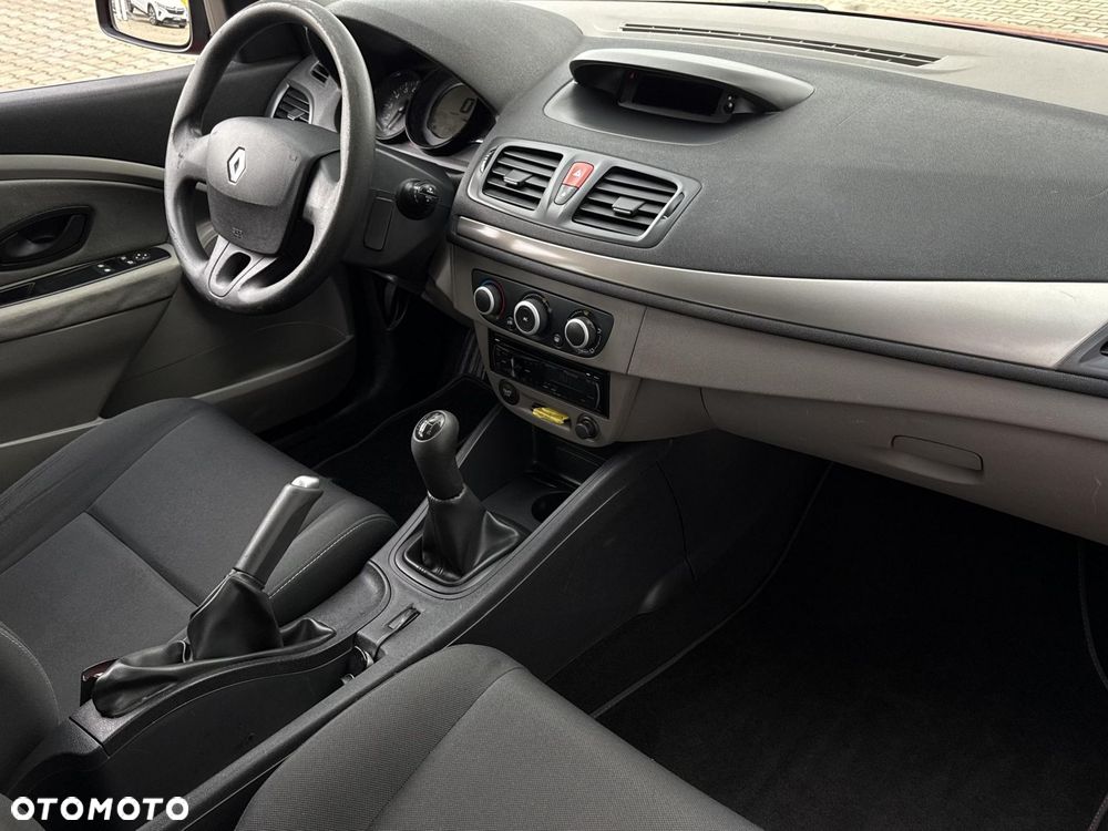 Renault Megane 1.6 16V Authentique - 10