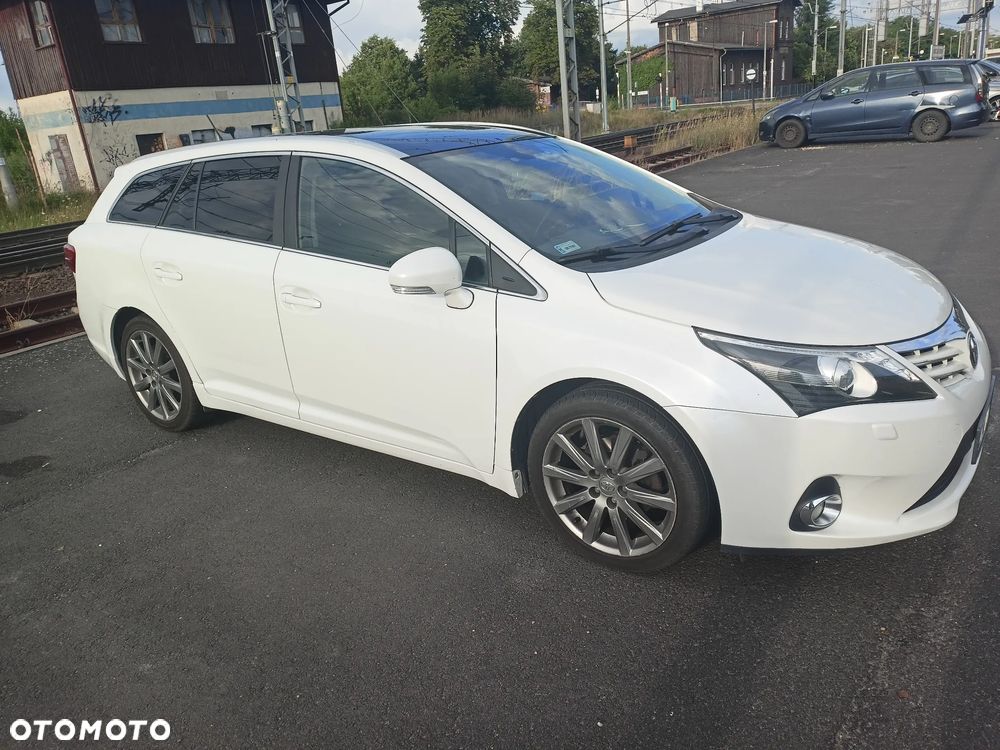 Toyota Avensis 2.0 Business Edition - 8