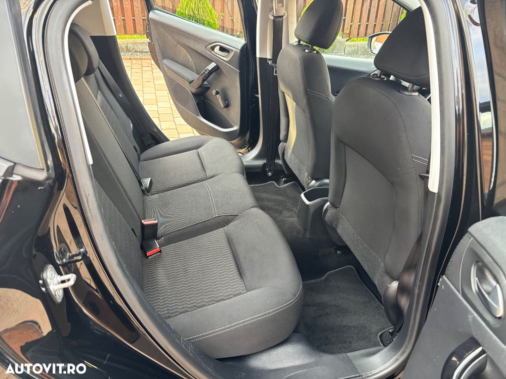 Peugeot 208 1.2 L PureTech Allure - 9