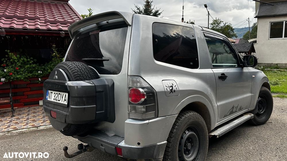 Mitsubishi Pajero - 7
