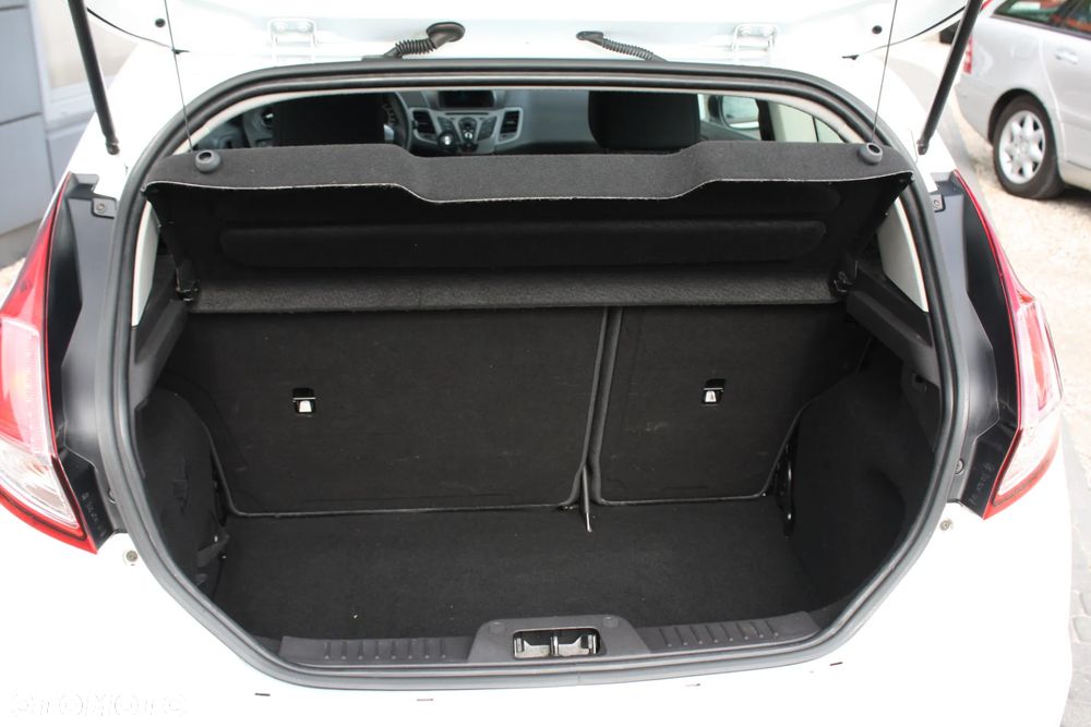 Ford Fiesta 1.25 Trend Edition - 8