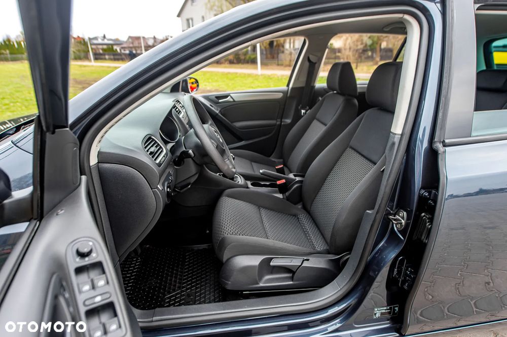 Volkswagen Golf 1.6 Highline - 21