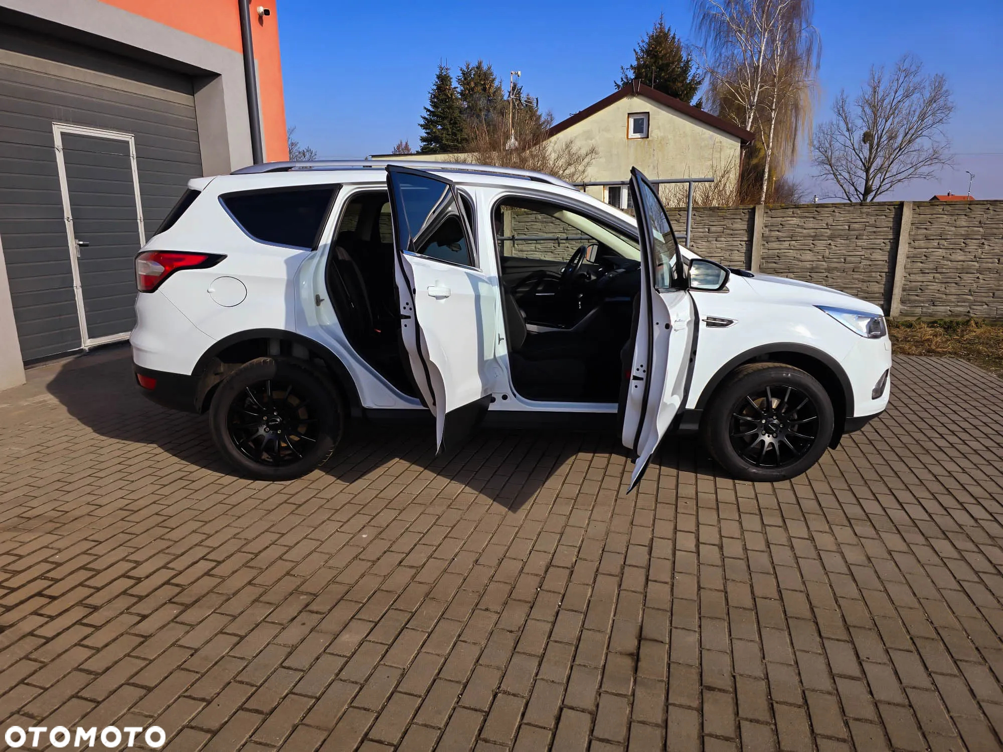 Ford Kuga - 17