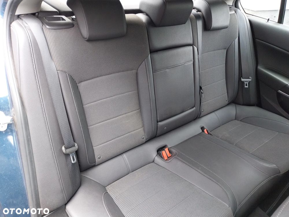 Opel Insignia 1.8 Cosmo - 8