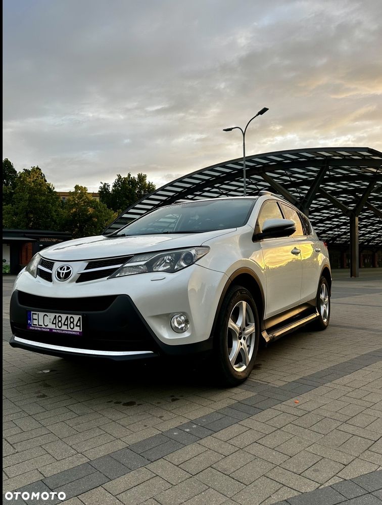 Toyota RAV4 2.0 D-4D Active - 12