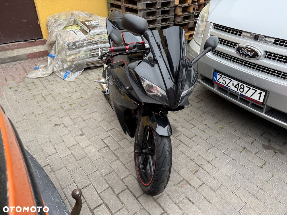 Yamaha YZF - 2