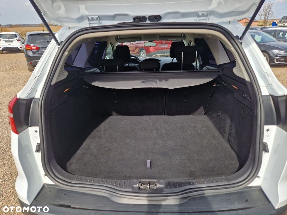 Ford Focus 1.6 TI-VCT Champions Edition - 16