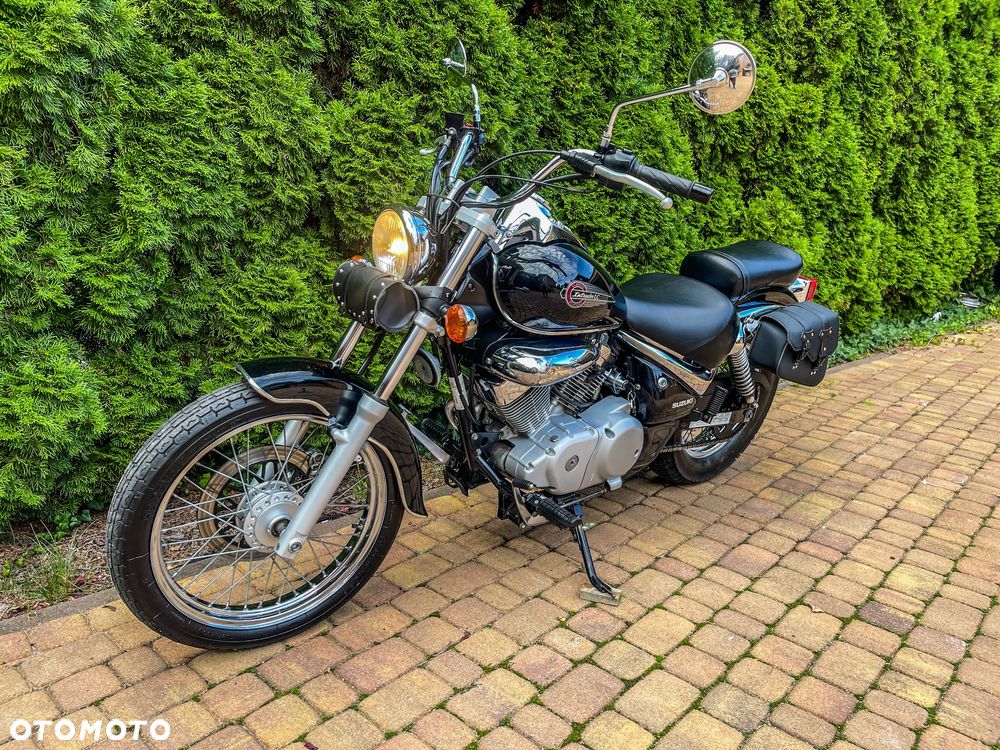Suzuki Intruder - 5