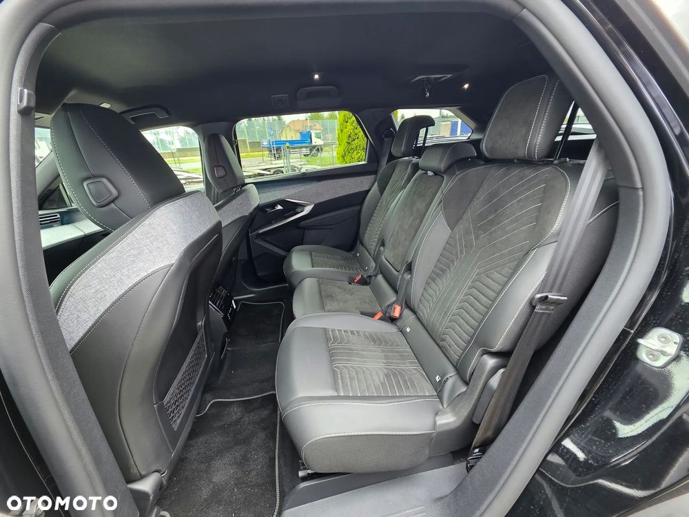 Peugeot 5008 1.2 PureTech mHEV GT S&S e-DCS6 - 12