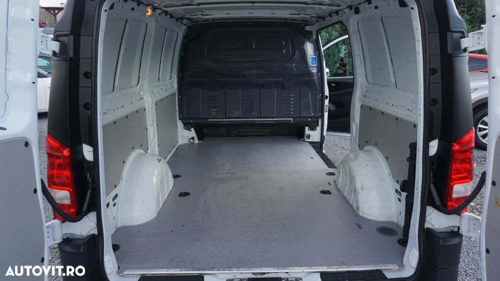 Mercedes-Benz Vito - 11