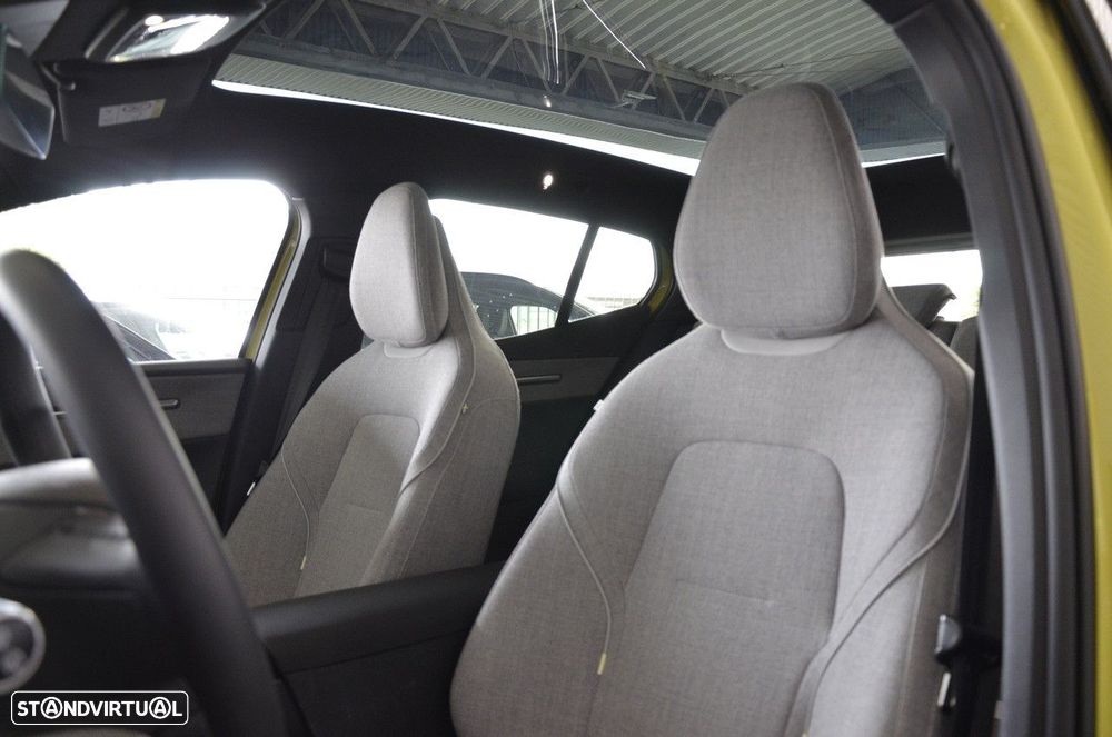 Volvo EX30 69 kWh Single Motor Extended Range Ultra - 10