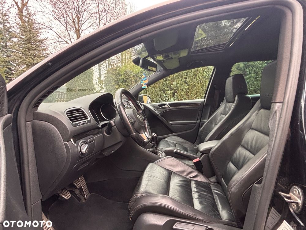 Volkswagen Golf VI 2.0 TSI GTI - 22