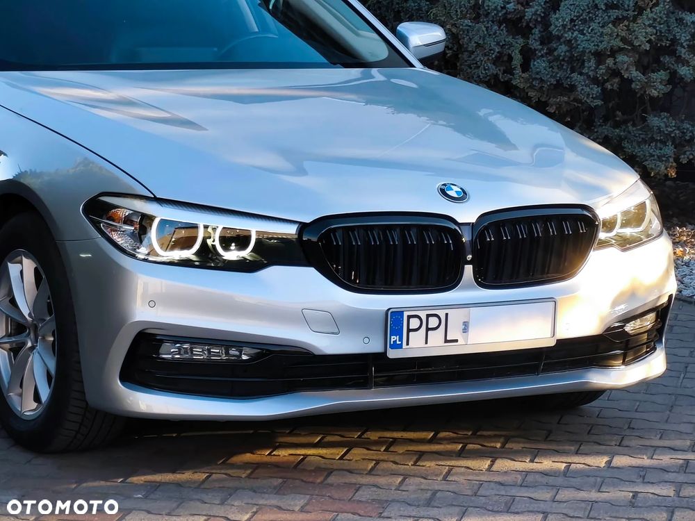 BMW Seria 5 520i GPF Luxury Line sport - 16