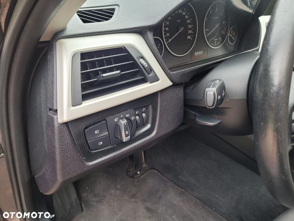 BMW Seria 3 320d Edition M Sport Shadow - 30