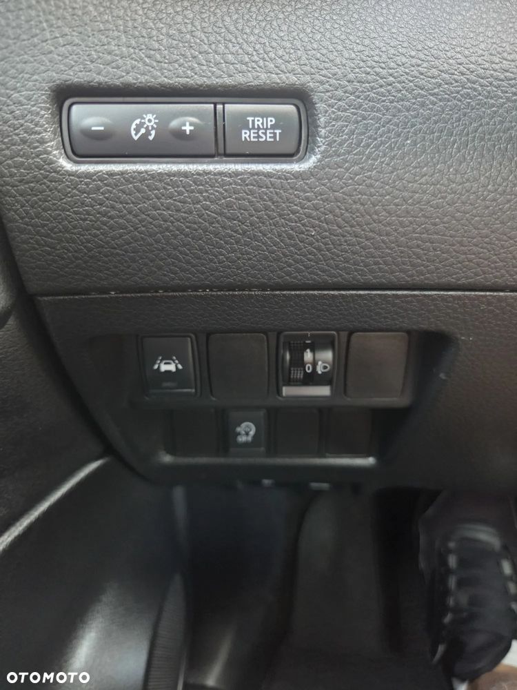 Nissan Qashqai 1.5 dCi N-Tec - 23
