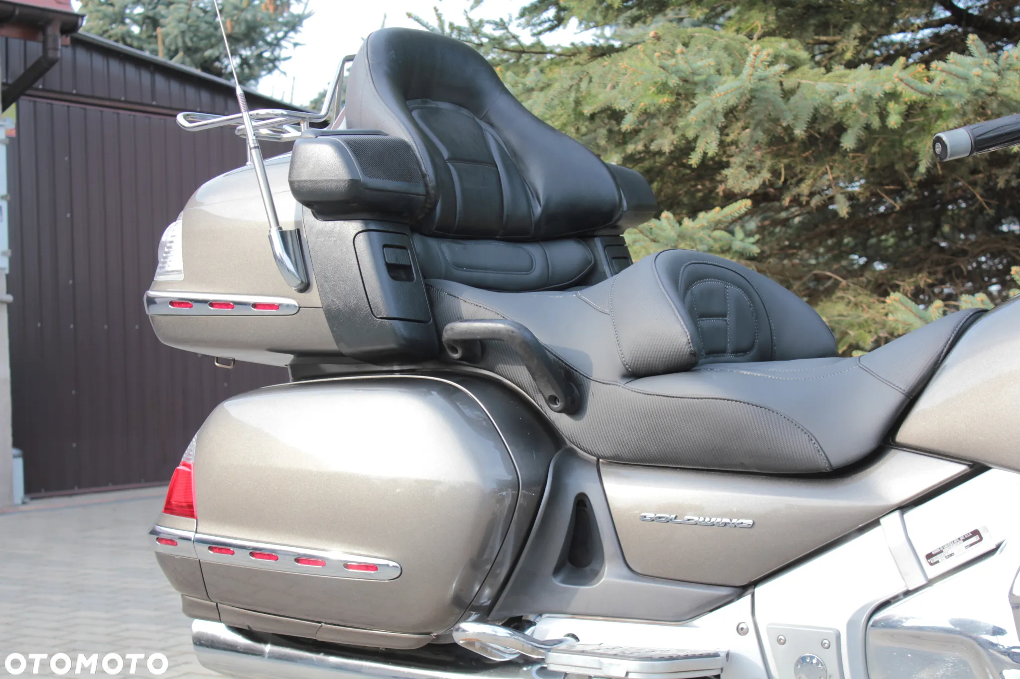 Honda GL - 33