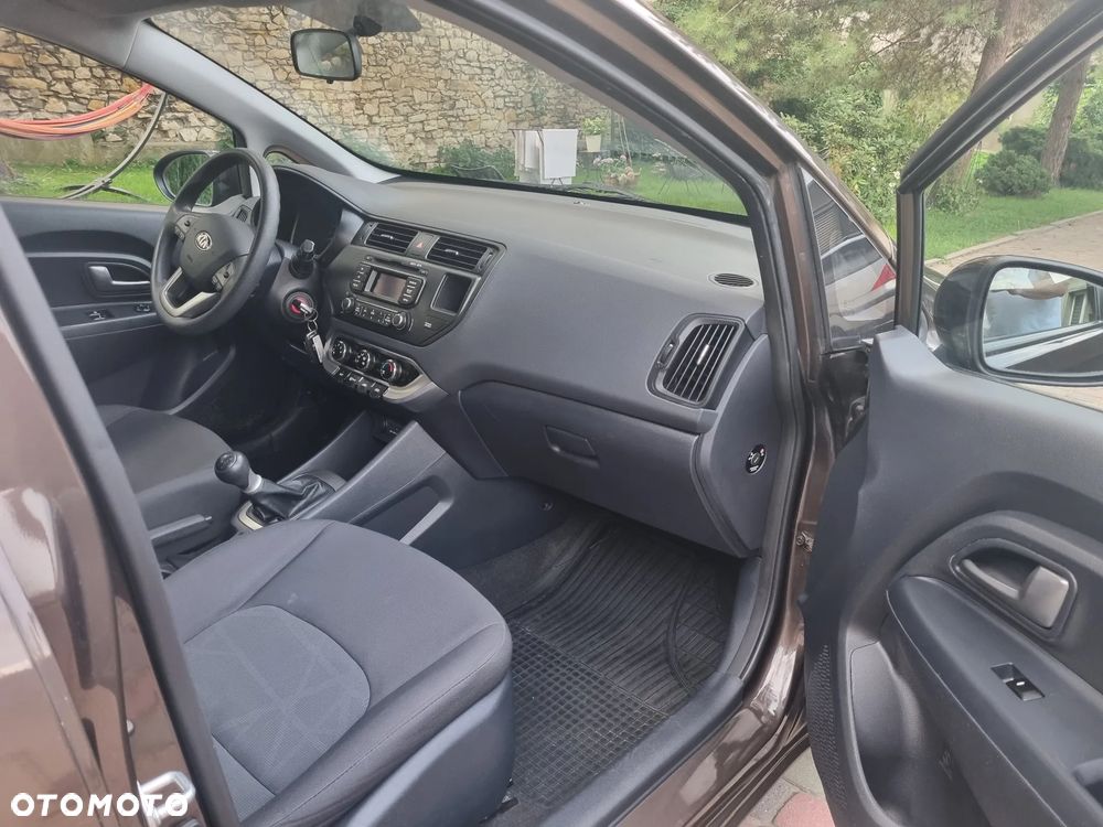 Kia Rio 1.2 Dream-Team Edition - 24
