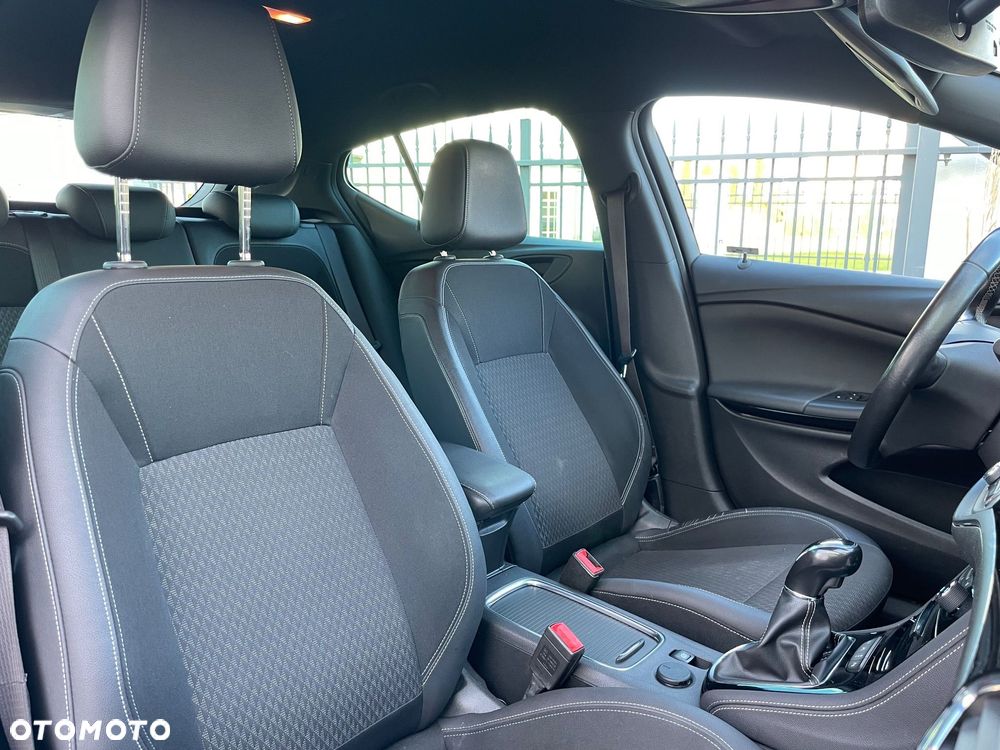 Opel Astra 1.4 T Elite - 19