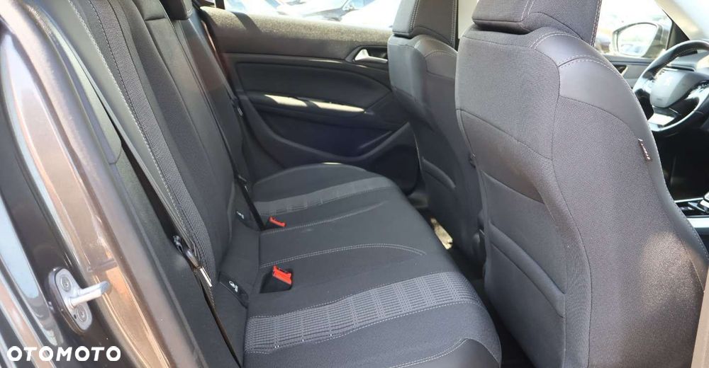 Peugeot 308 - 16