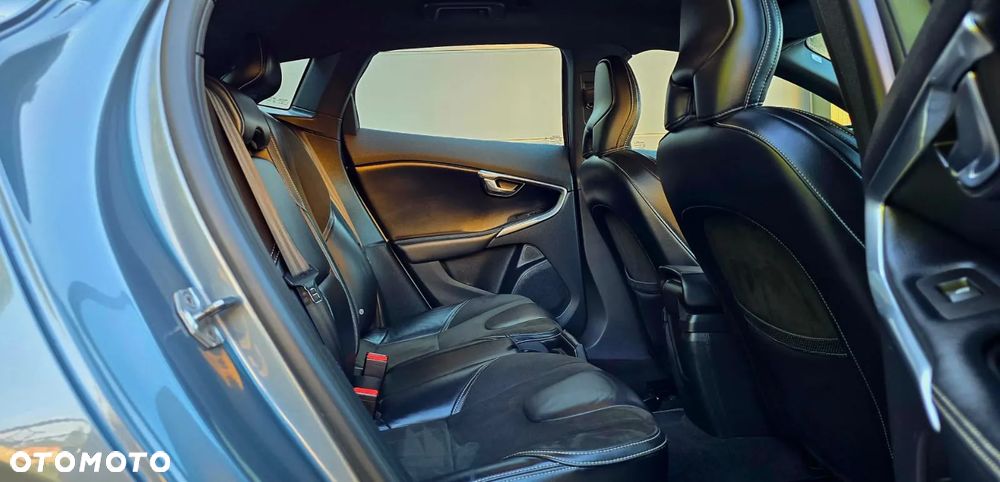 Volvo V40 - 15