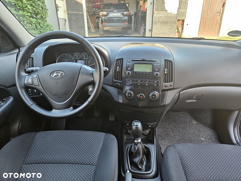 Hyundai i30 1.4 Comfort EU5 - 10