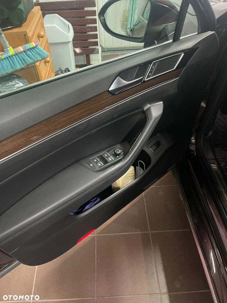 Volkswagen Passat 2.0 TDI SCR Comfortline - 6