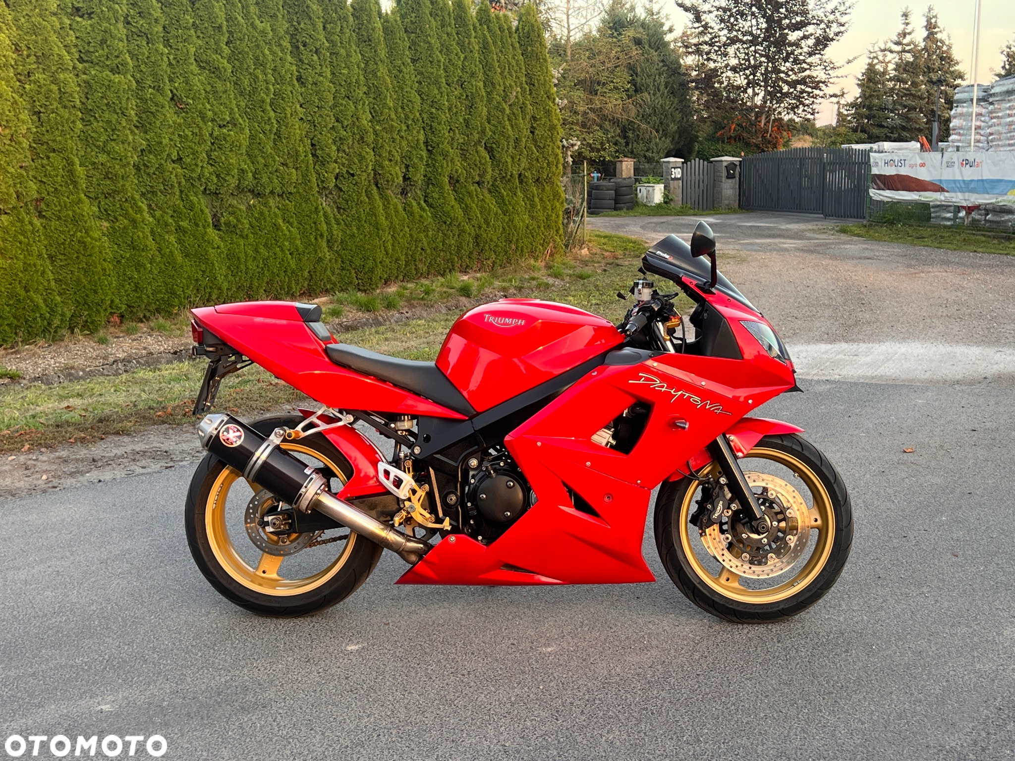 Triumph Daytona - 3