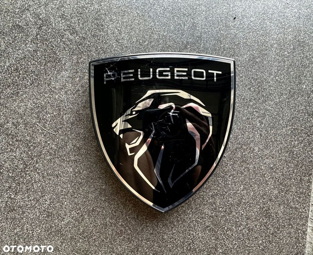 PEUGEOT 2008 II LIFT LOGO ZNACZEK EMBLEMAT ATRAPY - 1