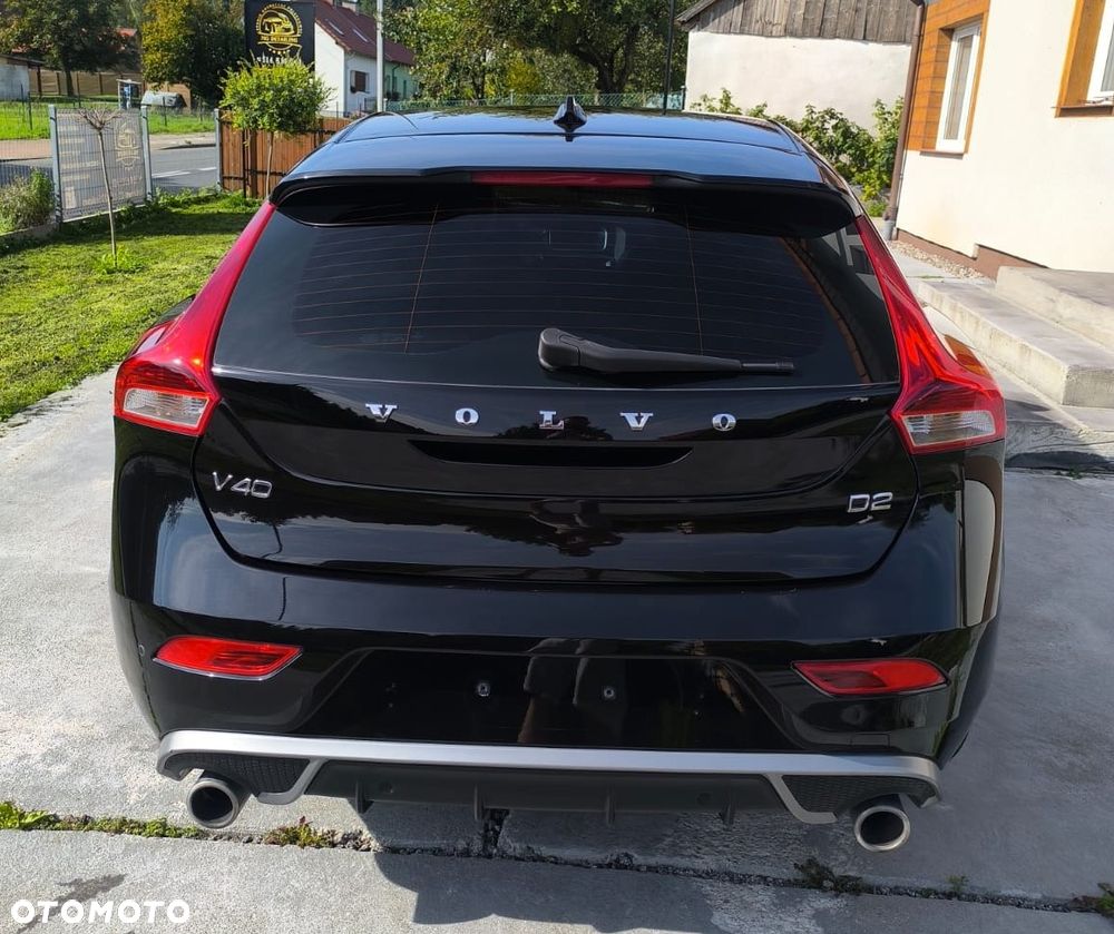 Volvo V40 D2 Drive-E R-Design Momentum - 21