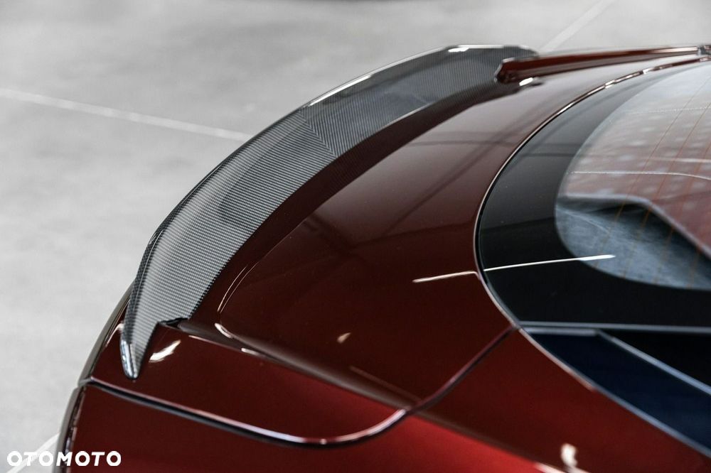Aston Martin DBS - 21