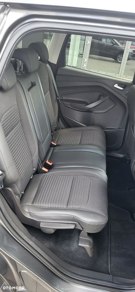 Ford Kuga - 21