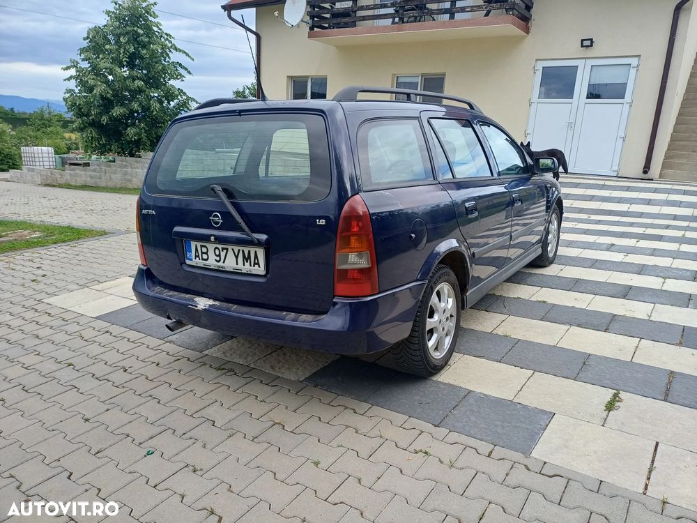 Opel Astra 1.6 Caravan - 4