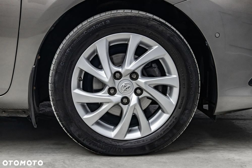 Toyota Auris Hybrid 135 Premium - 36