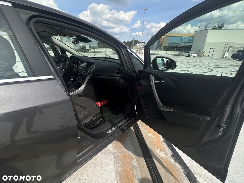Opel Astra 1.7 CDTI Cosmo - 12